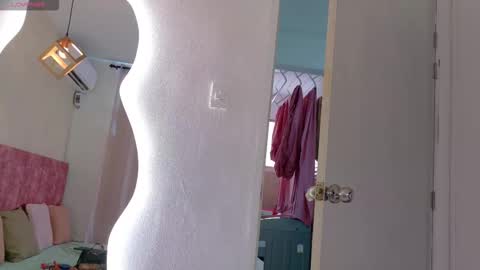 Rousse online show from March 2026 12:41:01 PM