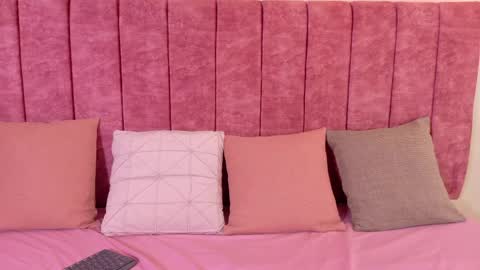 Rousse online show from April 2026 01:41:01 PM