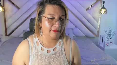 Snapshot of maylinleee chatting on September 2025 07:58:02 PM Mailyn online show from September 2025 07:58:02 PM