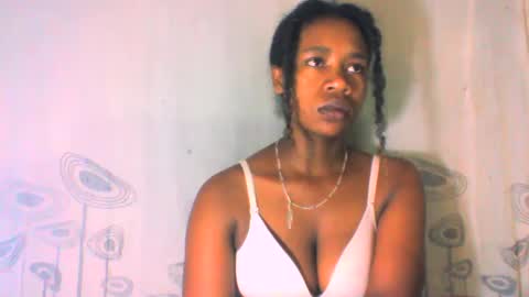 mayrah online show from February 2025 01:41:01 PM