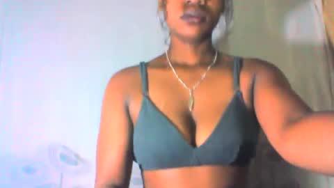 mayrah online show from February 2025 05:35:02 AM