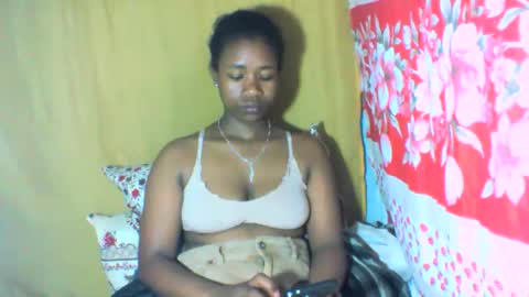 mayrah online show from November 2025 07:08:02 AM