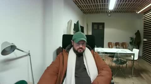 Snapshot of maythe4bwu chatting on December 2024 09:11:02 AM maythe4bwu online show from December 2024 09:11:02 AM