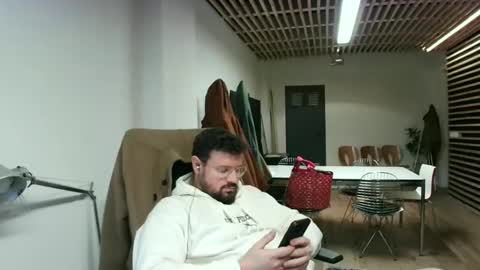 Snapshot of maythe4bwu chatting on December 2024 05:13:01 PM maythe4bwu online show from December 2024 05:13:01 PM