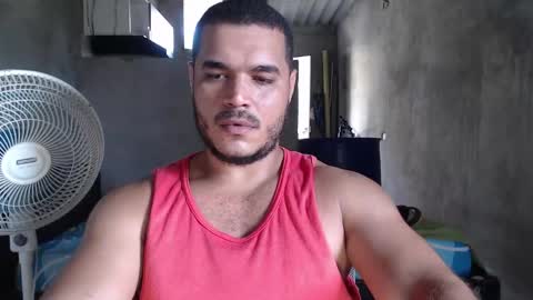 Snapshot of mcgregor_sexhot chatting on December 2024 06:34:02 PM Mcgregor online show from December 2024 06:34:02 PM