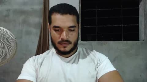Snapshot of mcgregor_sexhot chatting on February 2025 04:41:02 AM Mcgregor online show from February 2025 04:41:02 AM