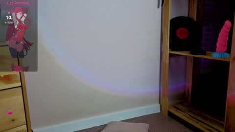 me1inmonro online show from December 2025 06:00:01 AM