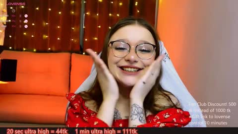 Hanna online show from December 2024 10:49:02 PM