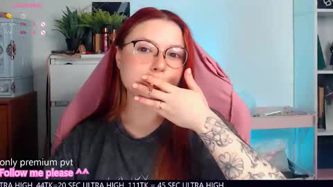 Hanna online show from November 2025 10:43:01 PM