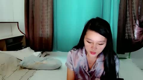 Snapshot of mea_mm19 chatting on September 2025 01:40:02 AM mea_mm19 online show from September 2025 01:40:02 AM