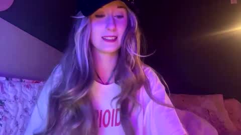 meadowmoon3 online show from January 2026 03:21:02 AM