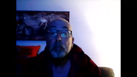 Snapshot of meathome3 chatting on May 2026 09:40:01 AM me at home online show from May 2026 09:40:01 AM