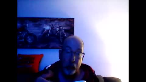 Snapshot of meathome3 chatting on June 2026 09:33:02 AM me at home online show from June 2026 09:33:02 AM