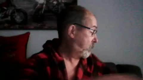 Snapshot of meathome3 chatting on July 2026 10:35:02 AM me at home online show from July 2026 10:35:02 AM