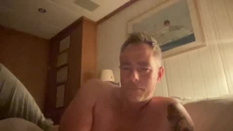 Meau Lest online show from November 2025 10:31:02 PM