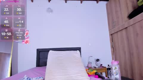 medussa13 online show from September 2025 01:02:01 PM