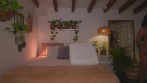 Snapshot of meegan1 chatting on November 2025 11:49:02 AM Andrea online show from November 2025 11:49:02 AM