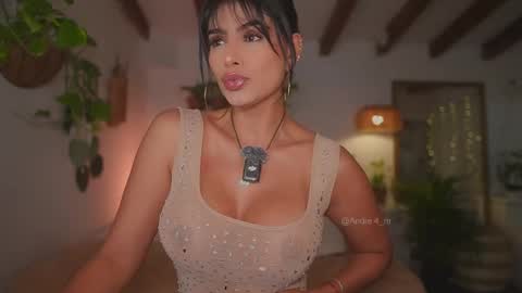 Snapshot of meegan1 chatting on November 2025 11:58:01 AM Andrea online show from November 2025 11:58:01 AM