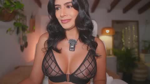 Snapshot of meegan1 chatting on November 2025 11:45:01 AM Andrea online show from November 2025 11:45:01 AM