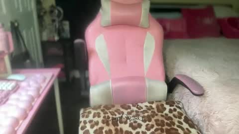 Southern Peach online show from April 2026 04:15:01 AM