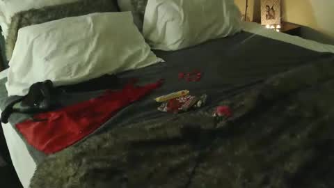 megadon1990 online show from February 2026 02:07:02 AM