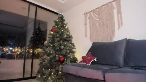 megan online show from December 2024 03:26:01 AM