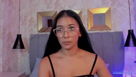 Carolina Paez online show from December 2024 10:45:01 PM