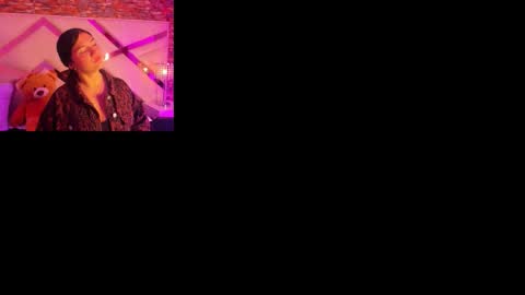     online show from October 2025 12:27:01 PM