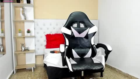 Megan online show from January 2025 02:59:01 AM