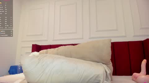Snapshot of megan_monroe_ chatting on January 2025 10:30:02 PM Megan online show from January 2025 10:30:02 PM