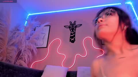     online show from December 2024 12:49:01 PM