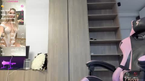 Megan online show from October 2025 05:06:02 AM