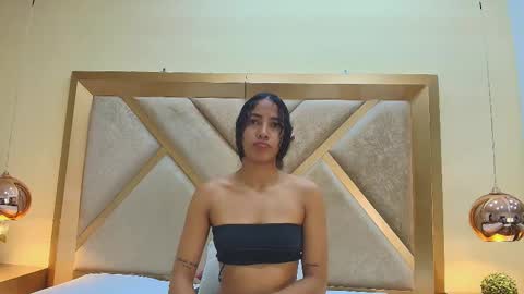 Megan Siner online show from November 2025 01:10:02 PM