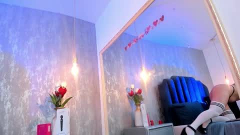 Snapshot of megan_star04 chatting on November 2025 01:43:01 PM Isis ariany online show from November 2025 01:43:01 PM