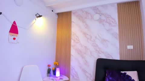 Megan online show from February 2025 02:33:01 PM