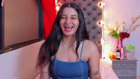 megan white 01  online show from January 2025 04:25:02 AM