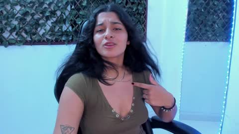 megan white 01  online show from January 2025 01:57:02 AM