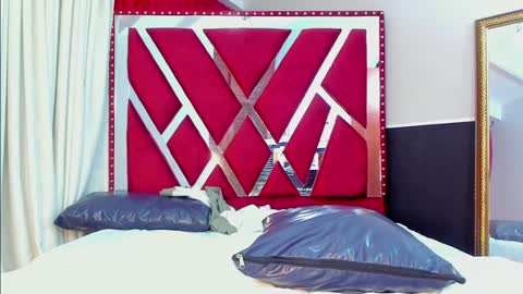 megan white 01  online show from January 2025 09:47:01 AM