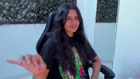 megan white 01  online show from January 2025 09:44:02 AM