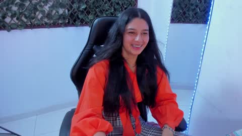 megan white 01  online show from January 2025 05:32:02 AM