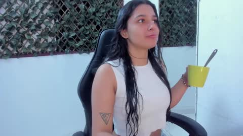 megan white 01  online show from February 2025 02:58:02 AM
