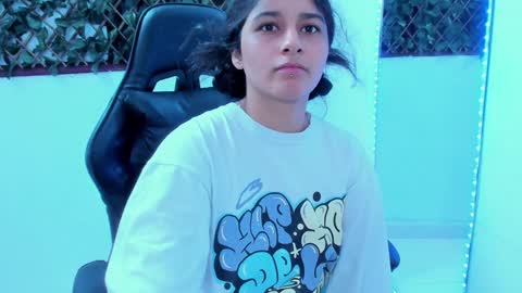 megan white 01  online show from February 2025 11:43:02 AM