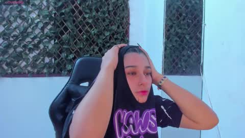 megan white 01  online show from March 2025 05:07:02 AM