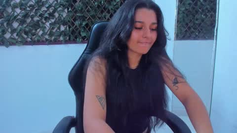 megan white 01  online show from March 2025 06:16:01 AM