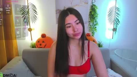 Megan online show from October 2025 02:01:02 AM