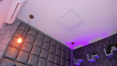 Megan online show from December 2025 08:15:01 PM