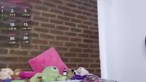 Snapshot of megancolins1 chatting on September 2025 09:28:02 PM ---Megan--- online show from September 2025 09:28:02 PM