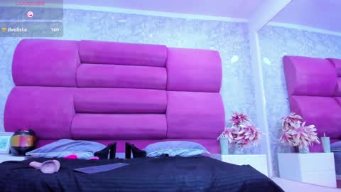 Snapshot of meganfoxxi_ chatting on January 2025 12:07:01 AM MeganFOXXI online show from January 2025 12:07:01 AM