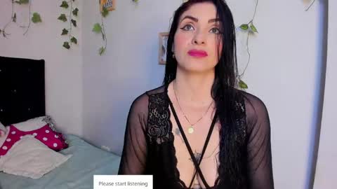 Snapshot of meganhofman chatting on May 2026 06:37:01 PM Megan Hofman online show from May 2026 06:37:01 PM