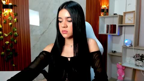 meganlara online show from September 2025 07:41:01 PM